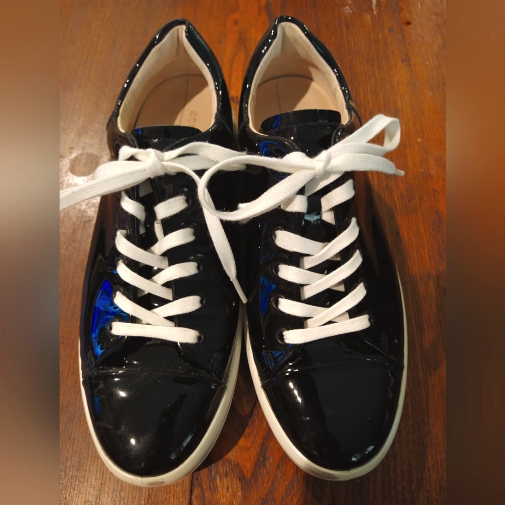 Ecco Women's Glossy Black Sneakers! So cute! size 40.